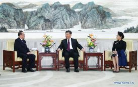 Xi Jinping et son épouse rencontrent un haut responsable de la RPDC et assistent à un spectacle