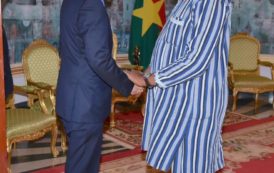 Burkina: l’ancien Premier ministre britannique Tony Blair s’entretient avec le président du FAso