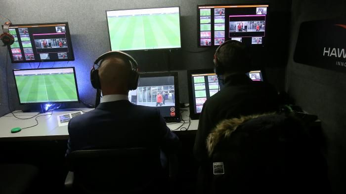 Coupe du monde de football : avec 33 caméras par stade, l’assistance vidéo à l’arbitrage fait son entrée dans la compétition