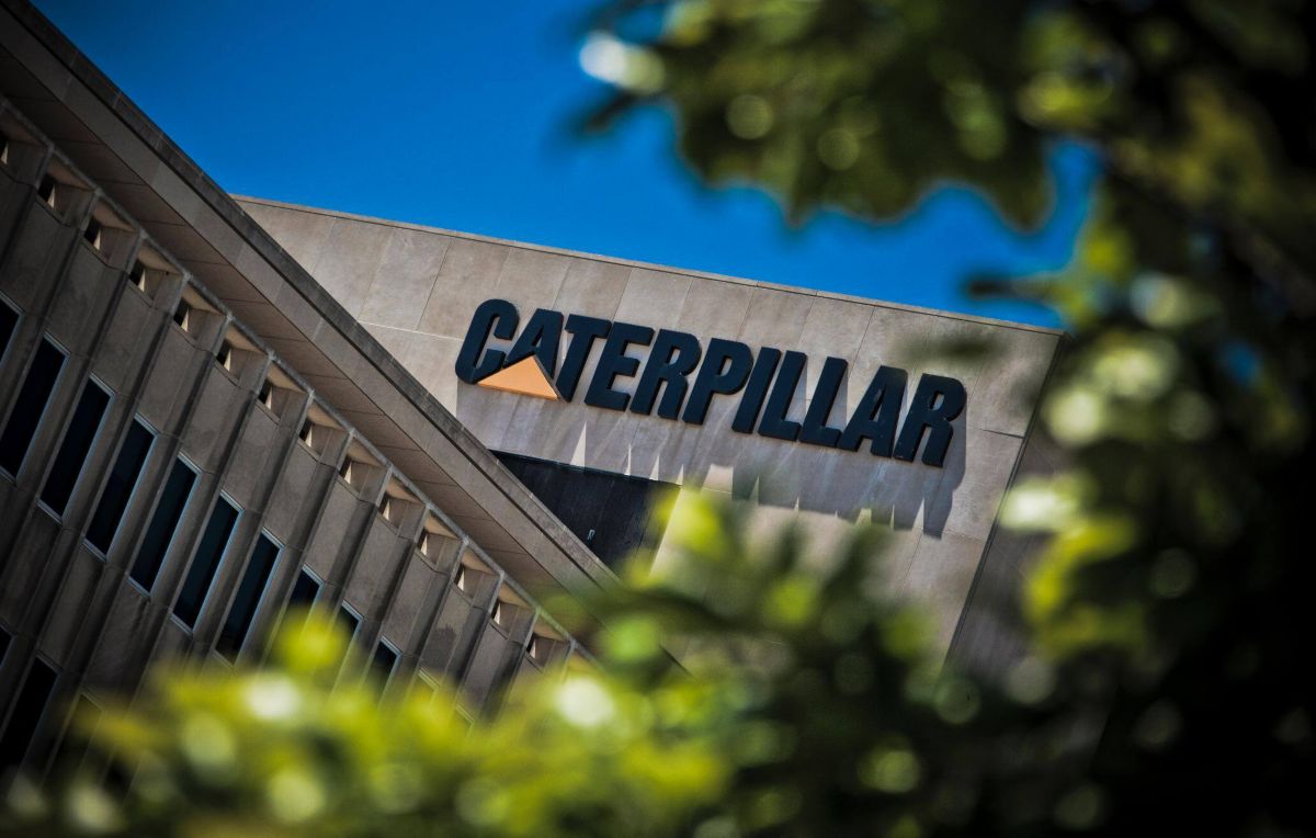 Caterpillar dépasse les attentes et relève ses prévisions