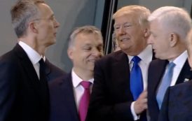 Quand Donald Trump «dégage» le Premier ministre du Monténégro pendant un sommet de l’OTAN (VIDEO)