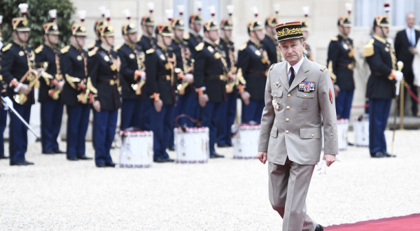 France : Le chef d’état-major des armées menace de démissionner