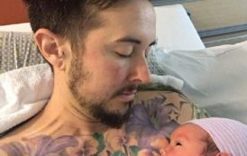 Etats-Unis : un homme transgenre a accouché de son premier enfant (PHOTOS)