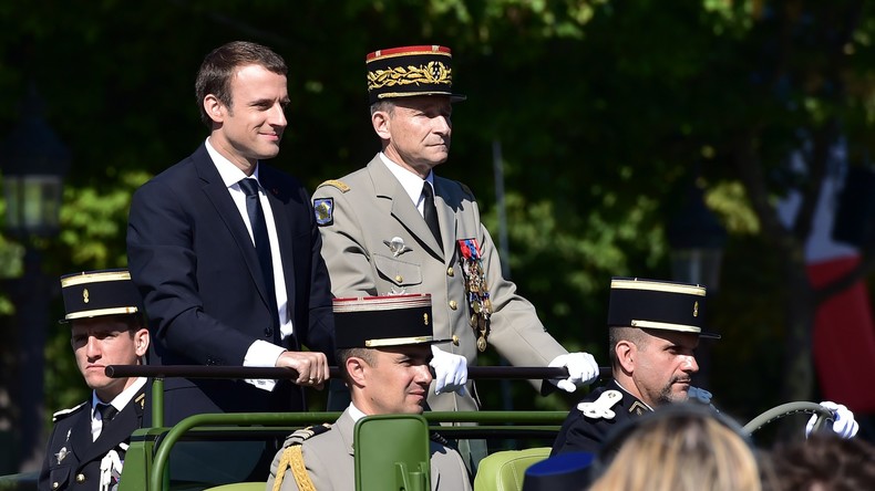 Pétition : Emmanuel Macron prié de s’excuser auprès du général de Villiers par 18 000 personnes