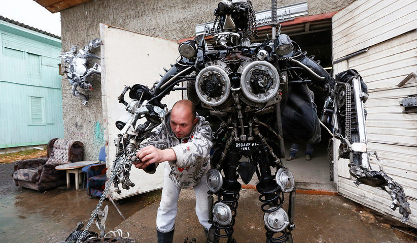 Un mécanicien russe construit une armée de robots en Sibérie