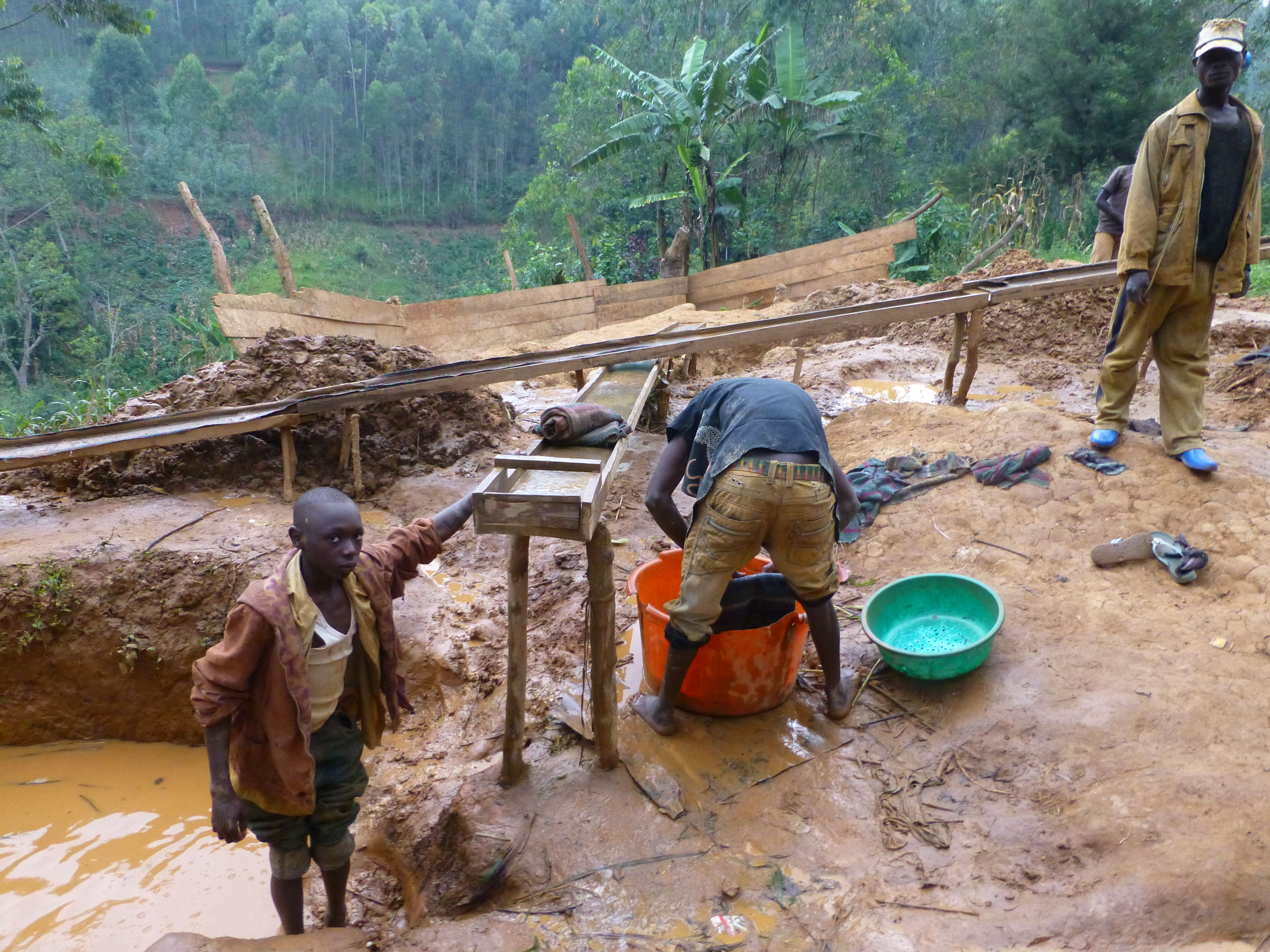 Ghana : 100 millions de dollars pour récupérer les terres détruites par l’exploitation illégale des mines