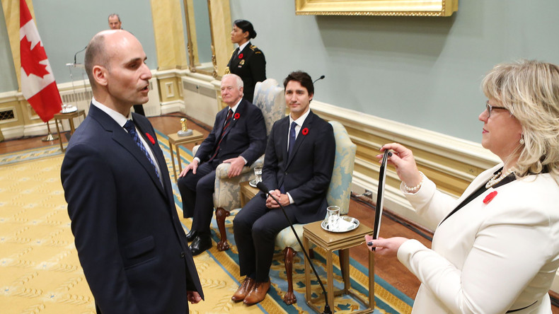 Le Canada bannit la formule de politesse «madame» et «monsieur» dans l’administration publique