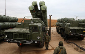 Comment les opérateurs des systèmes de missiles russes S-300 et S-400 sont-ils formés?