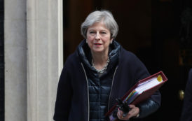 Syrie : Theresa May hésite à se joindre à une attaque militaire américaine et veut plus de preuves