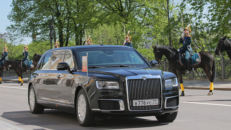 La limousine présidentielle flambant neuve de Poutine dévoilée lors de son investiture (IMAGES)