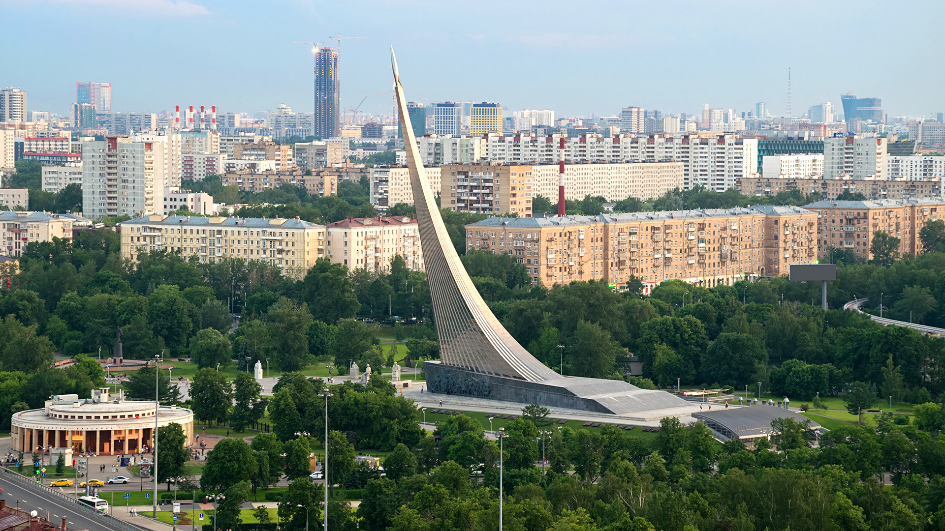 Quels monuments célèbrent en Russie la grandiose conquête soviétique de l’espace?