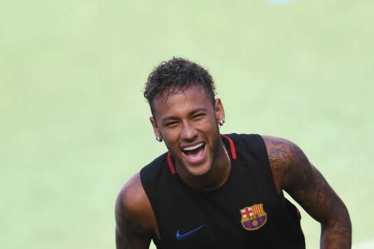 Transfert de Neymar : le joueur quitte le Barça en payant lui-même l’addition