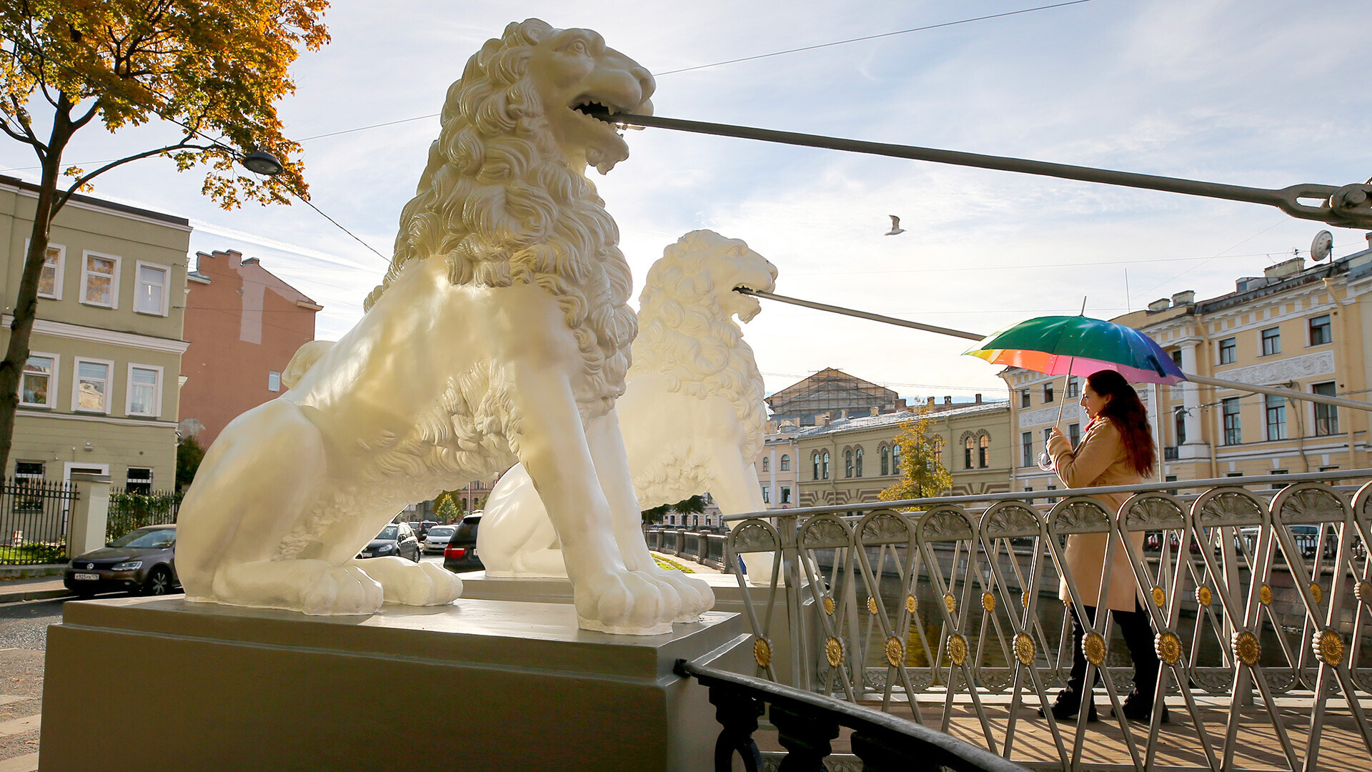 Pourquoi y a-t-il tant de lions à Saint-Pétersbourg?