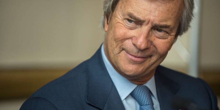 Accusé de corruption, Bolloré crie à la “chasse aux sorcières”