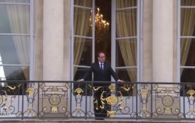 Passation de pouvoir : les étonnantes images de François Hollande à son balcon