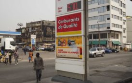 Les Ivoiriens dénoncent trois hausses des prix de l’essence en six mois