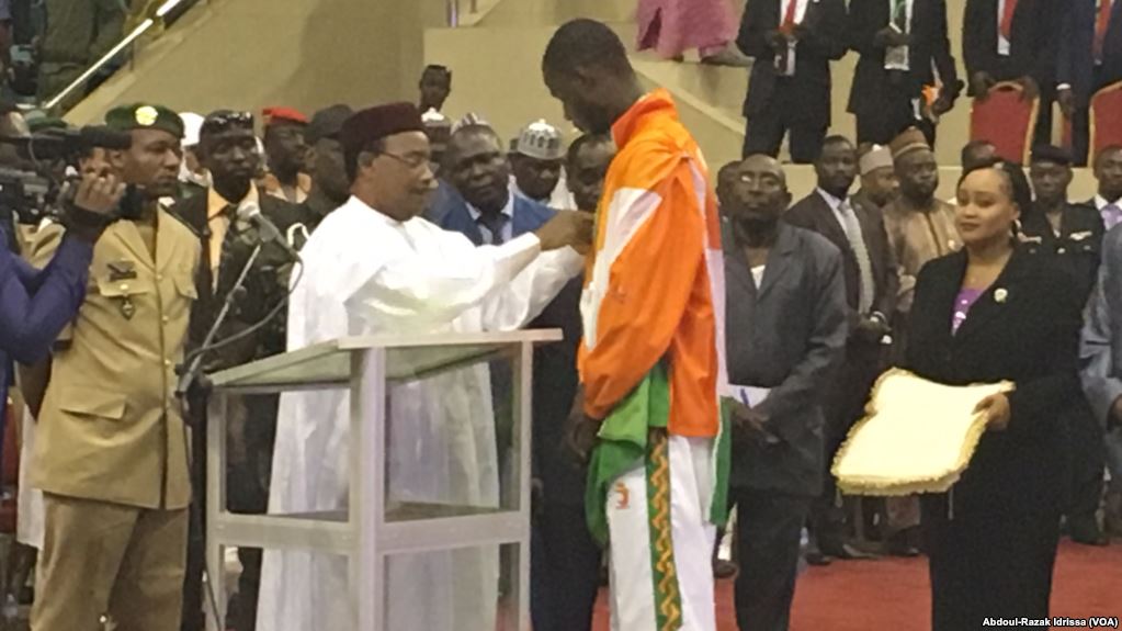 Alfaga, le champion du monde de taekwondo, ambassadeur de l’Unicef au Niger