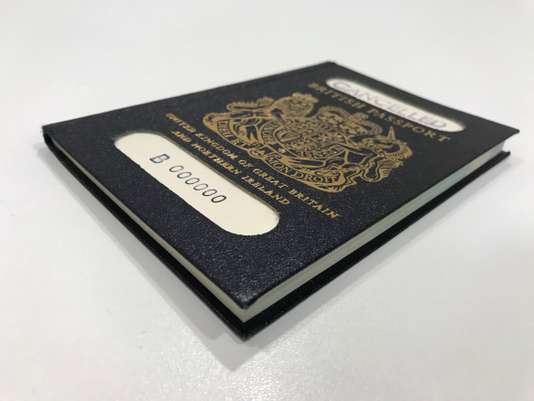 Un fabricant français choisi pour les nouveaux passeports britanniques