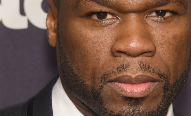 50 cent réussit à repousser deux policiers lors d’une bagarre et prend la fuite