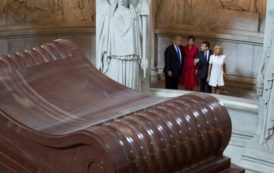 Visite des Invalides : ce que les Macron et les Trump se sont dit