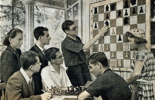 Le jeu d’échecs, une tradition qui touche toutes les classes de la société russe