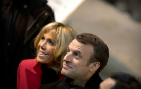 Emmanuel et Brigitte Macron, leur première journée en Chine en images