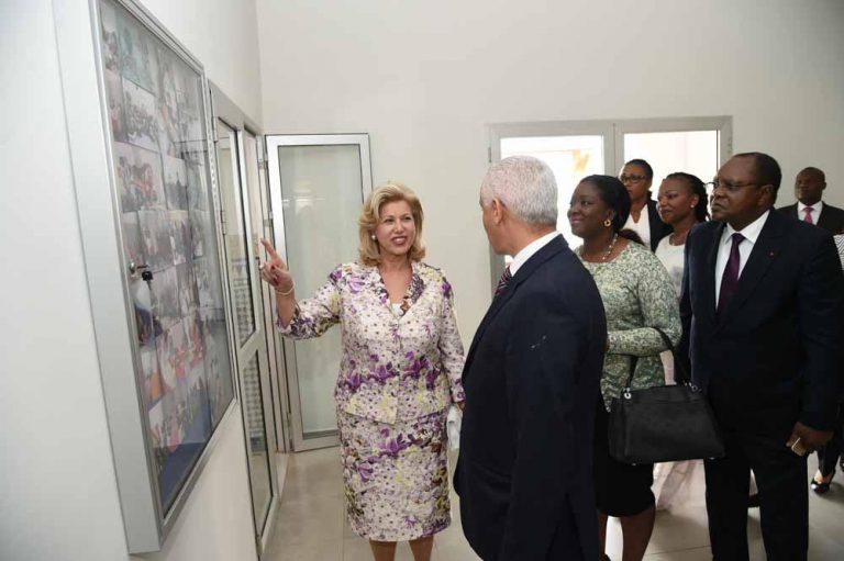 Prise en charge des malades du Cancer La Première Dame visite ‘’ la Maison de vie’’ de Fès