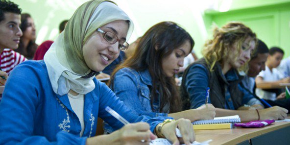 330.000 ÉTUDIANTS ONT BÉNÉFICIÉ DE BOURSES EN 2016