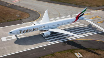 Emirates relance neuf routes dont Paris