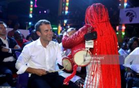 Emmanuel Macron en boîte de nuit au Nigeria avec Youssou Ndour [Photos]