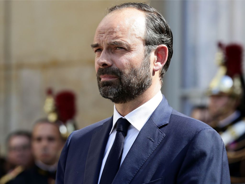 Quand Edouard Philippe comparait Emmanuel Macron à… “une vedette de la Star Academy”