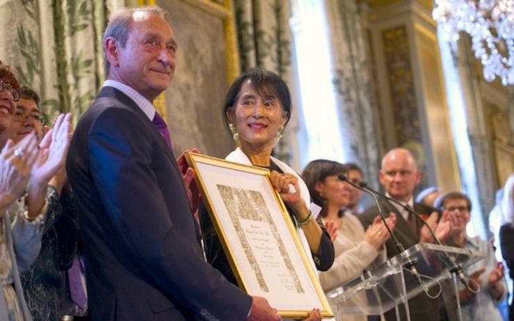 Le prix de la liberté de la mairie de Paris retiré à Aung San Suu Kyi