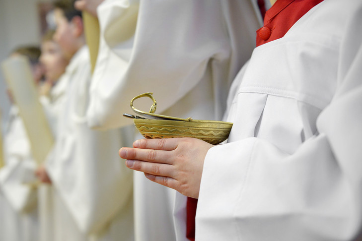 Le pape renforce l’autorité des évêques en matière  liturgique