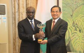 La Côte d’Ivoire et la Chine signent un accord de dons sans contrepartie de 25 milliards F CFA