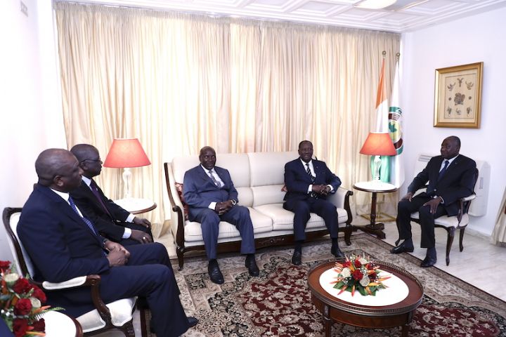 Arrivée du Président de la République, S.E.M. Alassane Ouattara, à Yamoussoukro. [Photos]