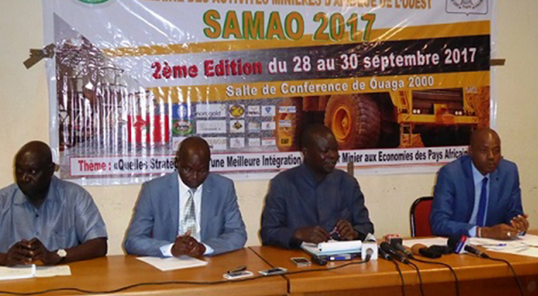 Burkina : Accueil / Mines & Energies / Près de 200 millions de F CFA pour promouvoir le secteur minier Près de 200 millions de F CFA pour promouvoir le secteur minier