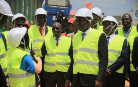 Côte d’Ivoire / Zones industrielles de Yopougon et PK 24 Akoupé-Zeudji : le Ministre Souleymane Diarrassouba se rend compte des travaux effectués et du niveau de construction [Photos]