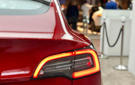 Tesla, ce réseau social qui fabrique aussi des voitures