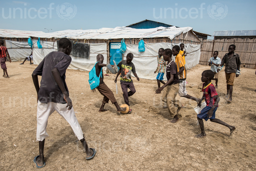 L’UNICEF appelle à protéger les plus de 7 millions d’enfants d’Afrique de l’Ouest et centrale en mouvement chaque année