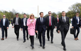 Escapade au mémorial de Lincoln pour Emmanuel et Brigitte Macron [Photos]