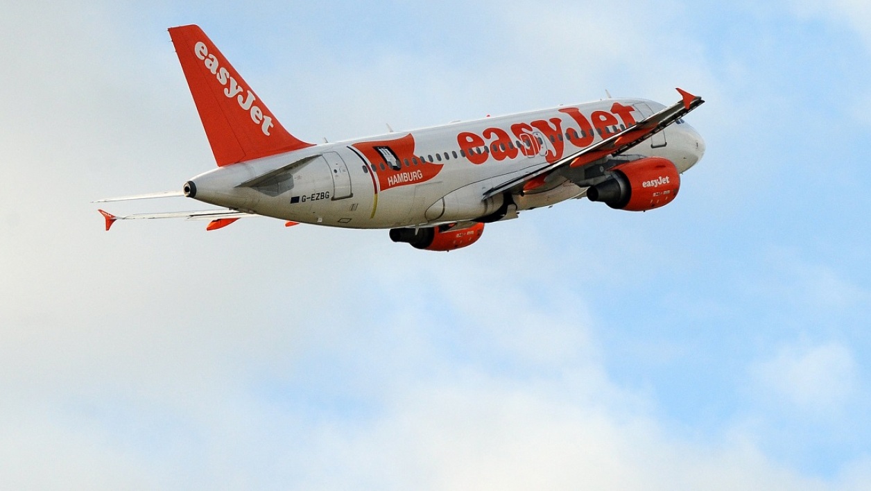 EasyJet veut recruter 1200 hôtesses et stewards d’ici la fin de l’année