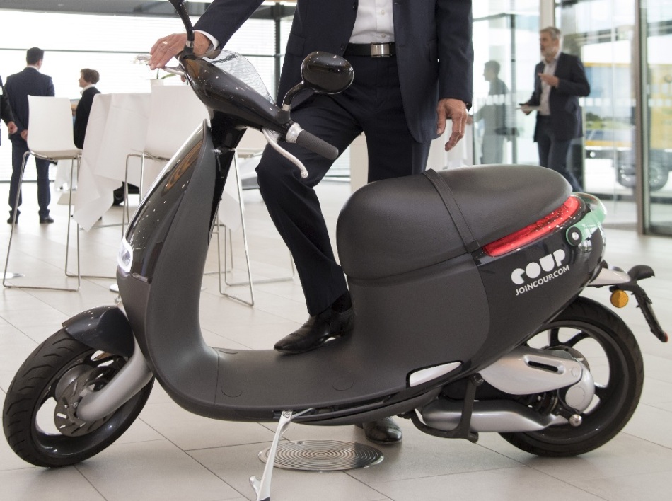 Scooters en libre-service: Bosch va concurrencer Cityscoot