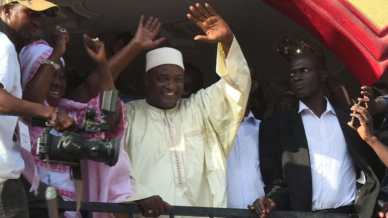 Gambie : Le Président Élu, Adama Barrow, Appelle À « Descendre Dans Les Rues Aujourd’hui Même »