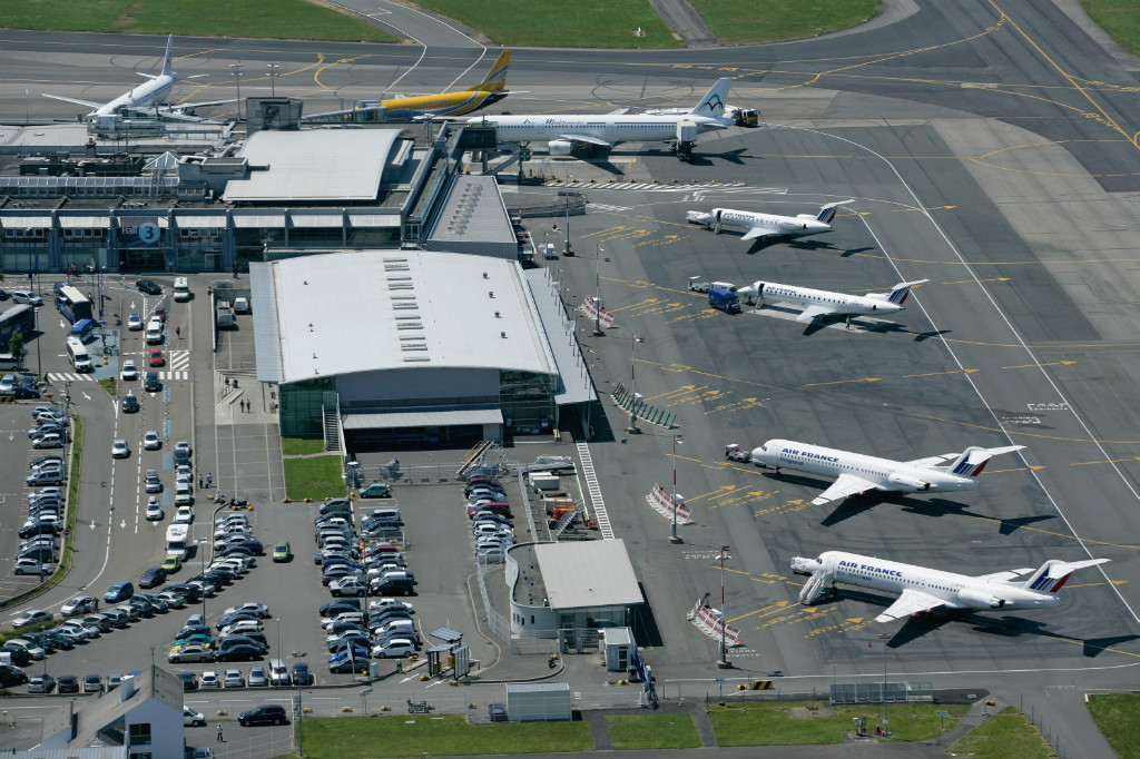 Aéroport de Nantes : destinations, parking, navette… Tout savoir