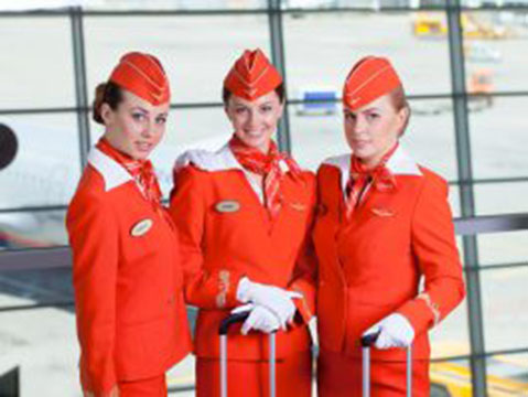 Les hôtesses de l’air d’Aeroflot gagnent leur procès sur la taille des uniformes