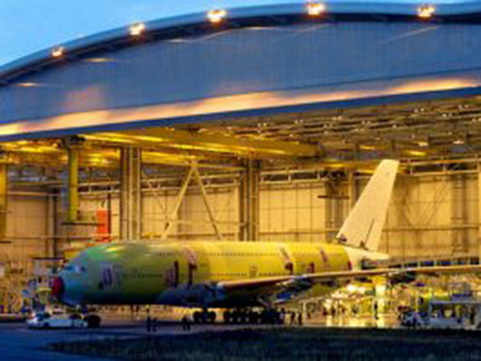 Airbus : leadership affirmé, mais A380 en danger sans Emirates
