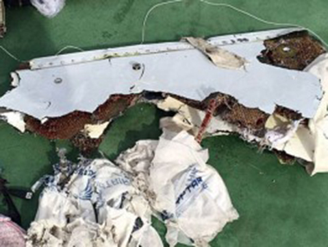 Crash Egyptair : des iPad et iPhone à l’origine de l’accident ?