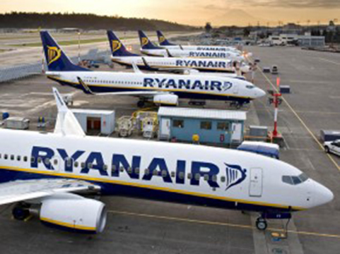 Ryanair : tourisme, correspondances, Faro et Brexit