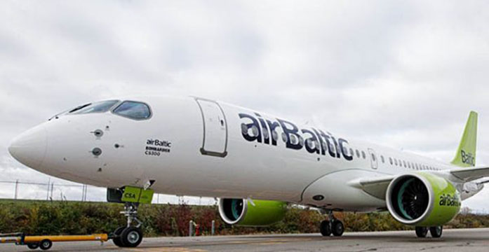 Un Bombardier CS300 présenté au salon du Bourget en juin 2017