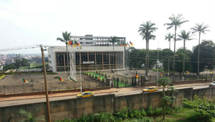 Cameroun / Politique : Le 1er bilan du grave incendie qui a ravagé un bâtiment de l’Assemblée nationale